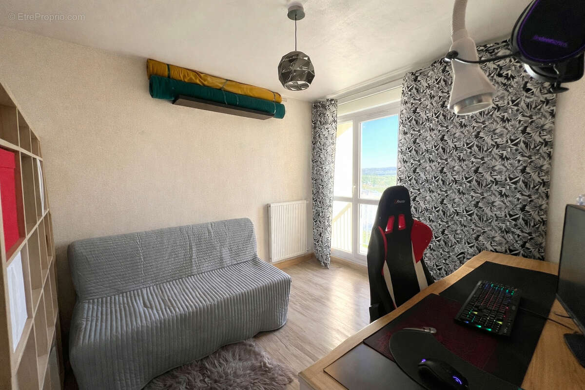 Appartement à TAVERNY