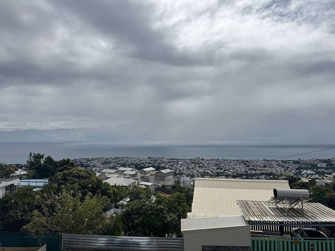 A VENDRE - Bellepierre - Appartement T4 neuf de 173 m2 de surface totale dans une copropriété de standing - photo 6