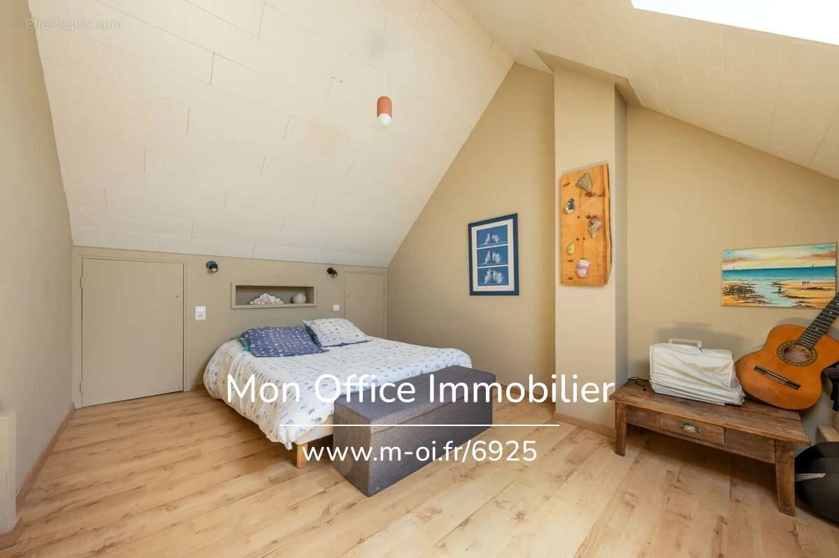 Référence : 6925-MTE - Maison Type 6 - 1539 m² jardin, piscine - vue panoramique Lac - photo 8