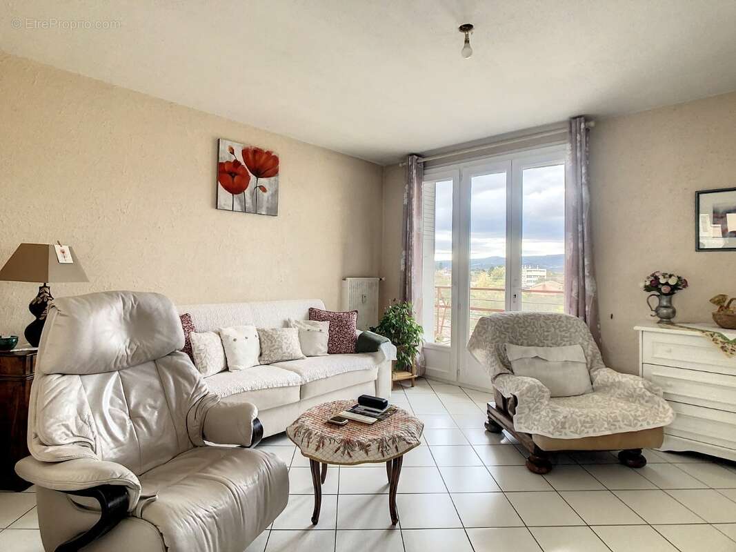 Appartement à MONTELIMAR