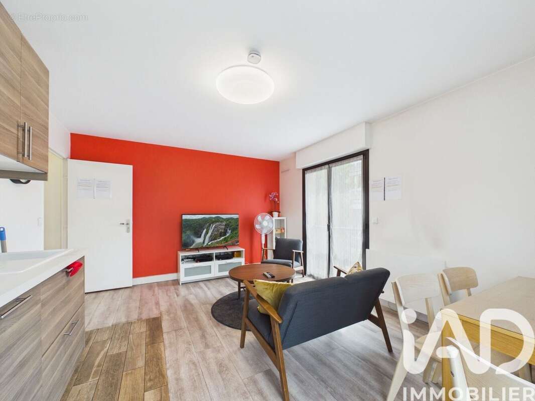 Photo 5 - Appartement à CHOISY-LE-ROI