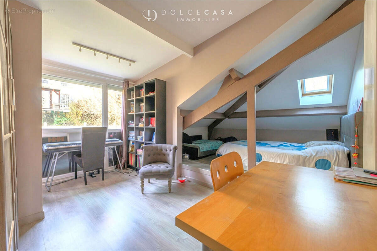 Maison à LE PERREUX-SUR-MARNE