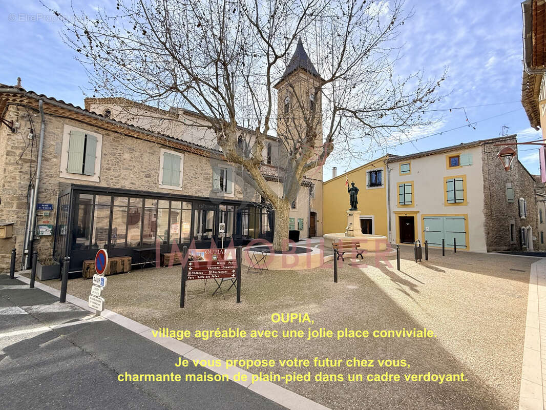 Maison à OUPIA