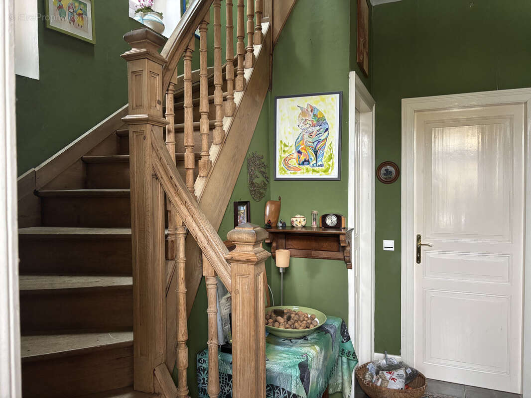 Maison à SAINT-PRIEST-LA-MARCHE