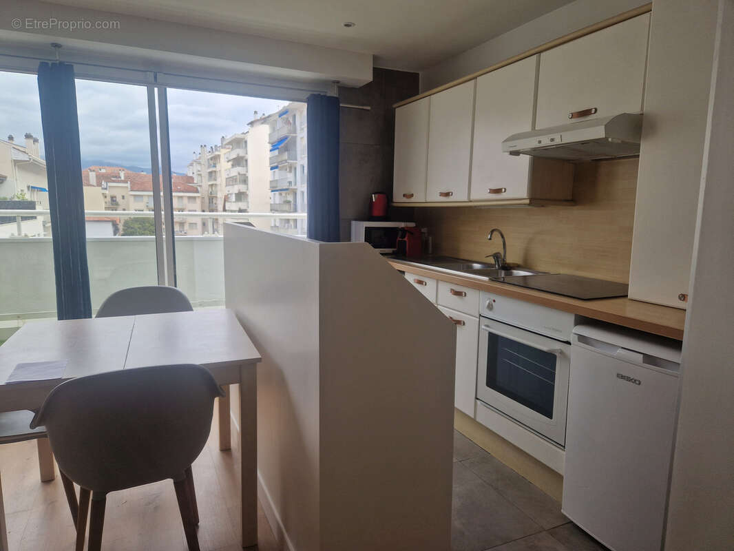 Appartement 2 PIECES avec cave et parking - ST JEAN DE LUZ - photo 8