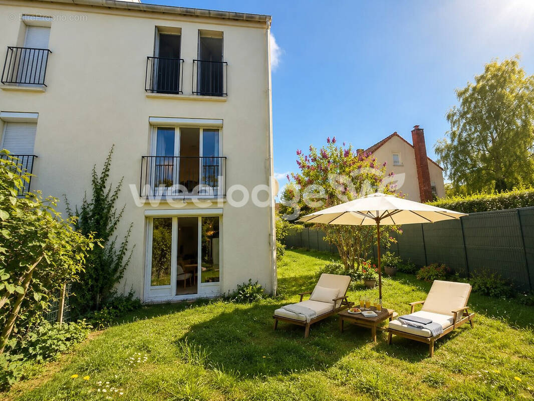 Maison à ELANCOURT