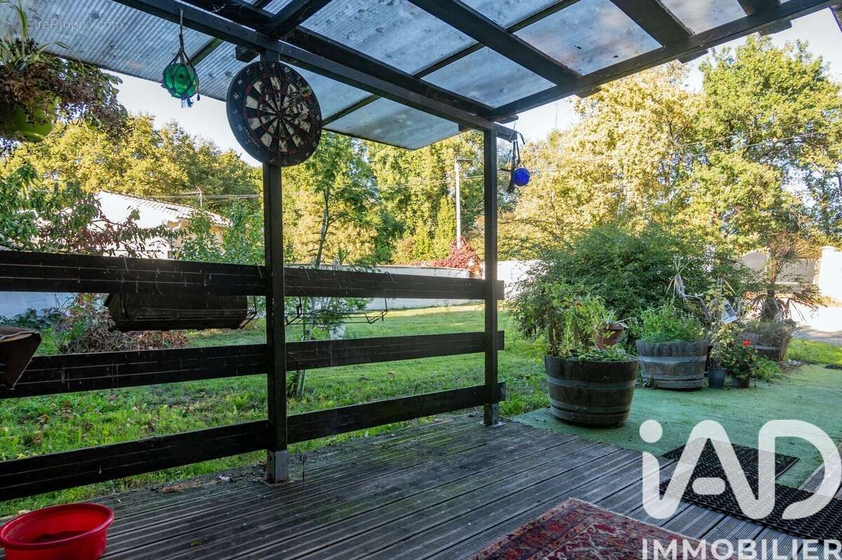 Photo 2 - Maison à LUSSAC