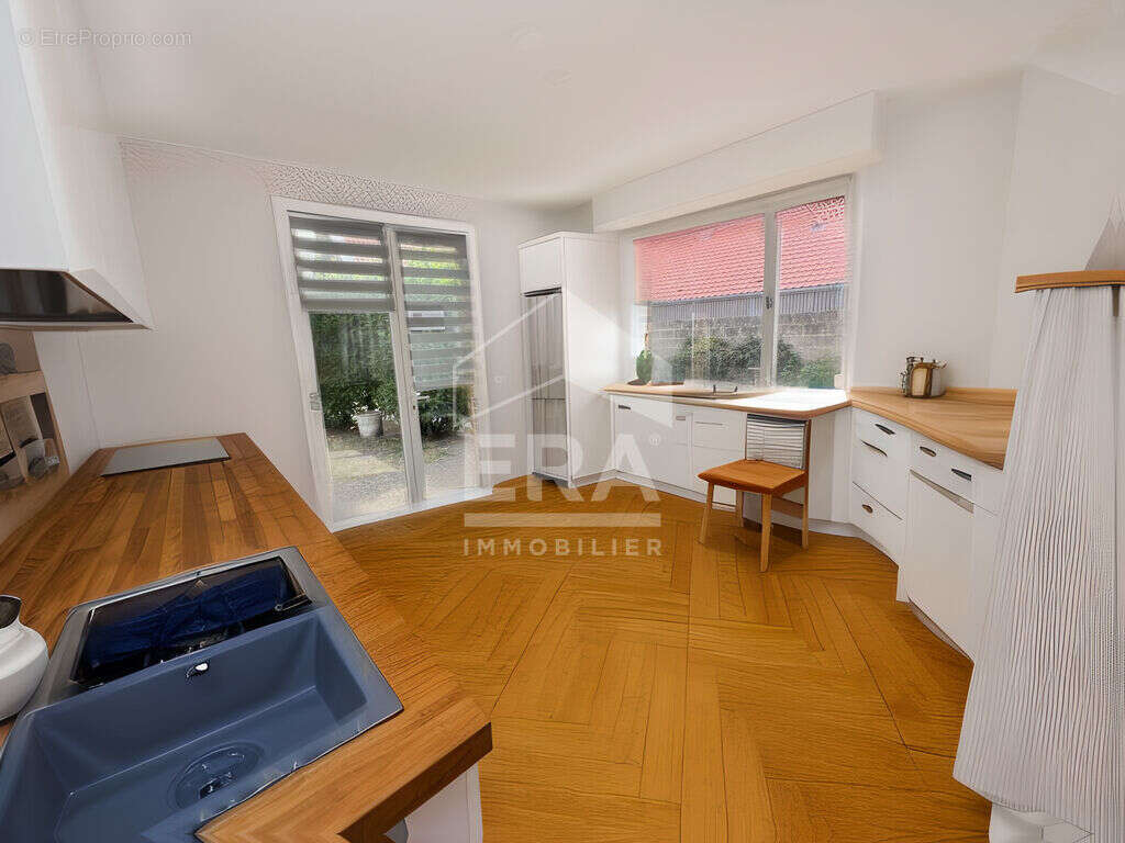 Maison Semi plain pied - 5 chambres à vendre - Saint Omer centre - photo 3
