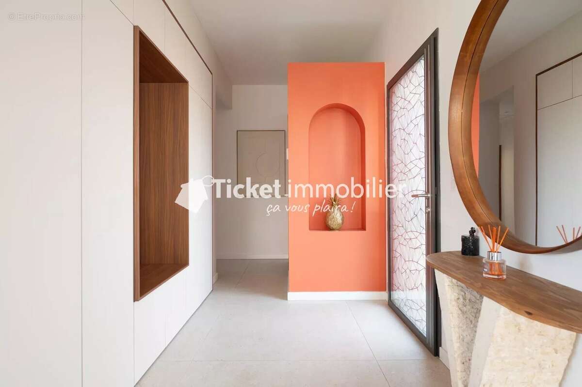 Maison à LA SALVETAT-SAINT-GILLES