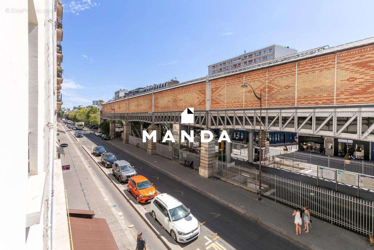 Charmant studio idéalement situé au pied du métro - photo 8