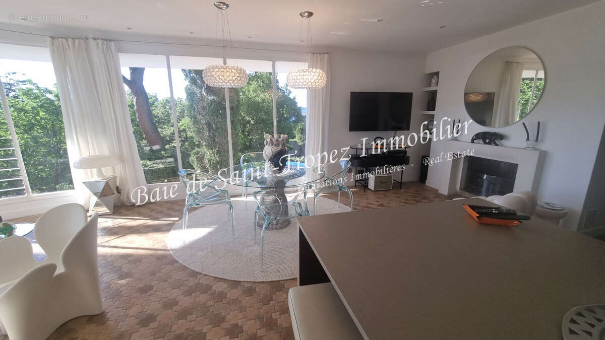 Appartement à SAINT-TROPEZ