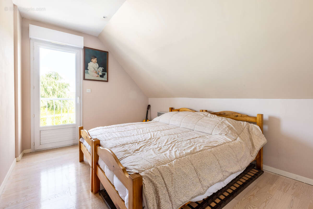 Maison à MESNIL-SAINT-LAURENT