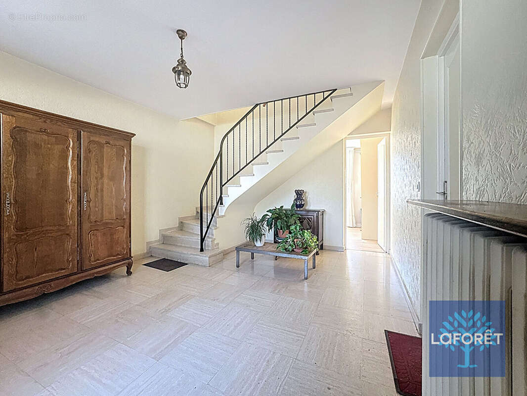 Maison à CHILLY-MAZARIN