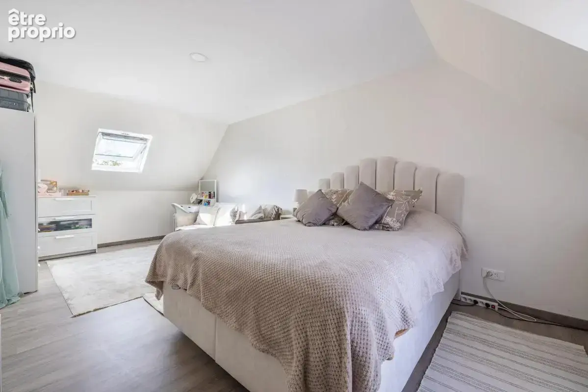 Maison de 6 pièces de 130 m² à Corbeil-Essonnes - photo 10