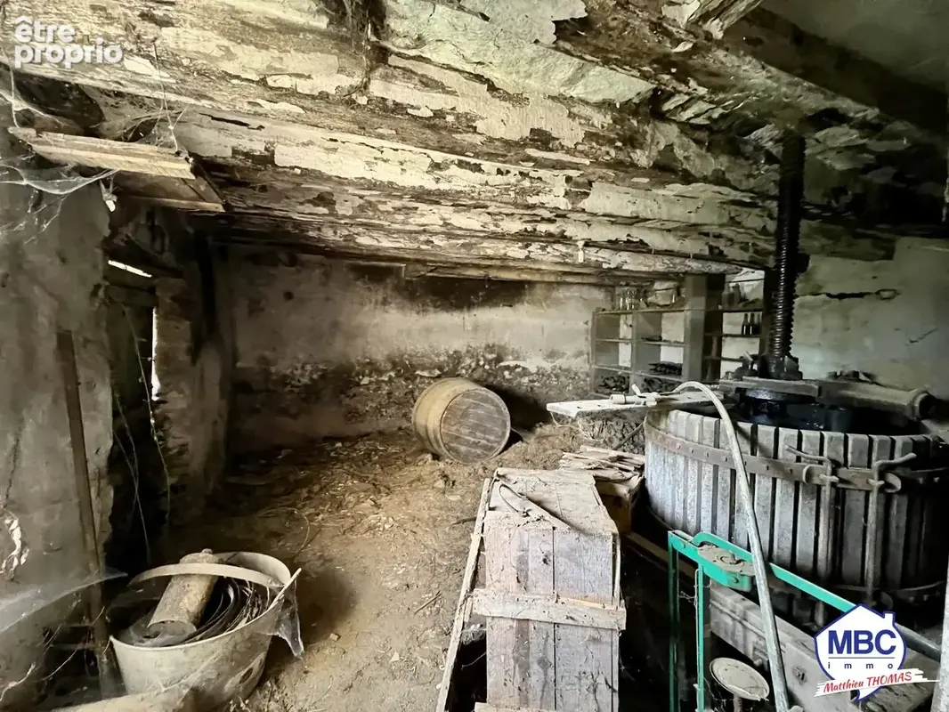 Maison a renover - photo 3