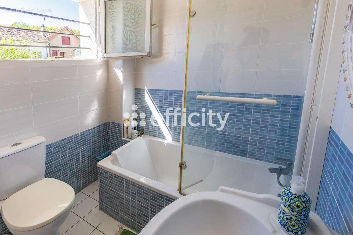 Maison 160 m² à Antony  - photo 13