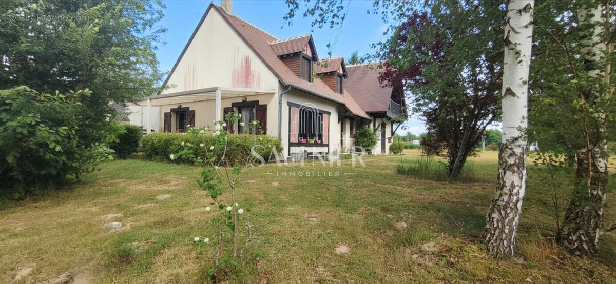 Maison à NEUVY