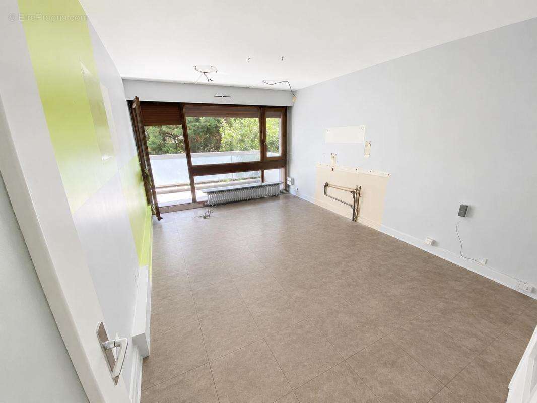 Appartement à PARIS-12E