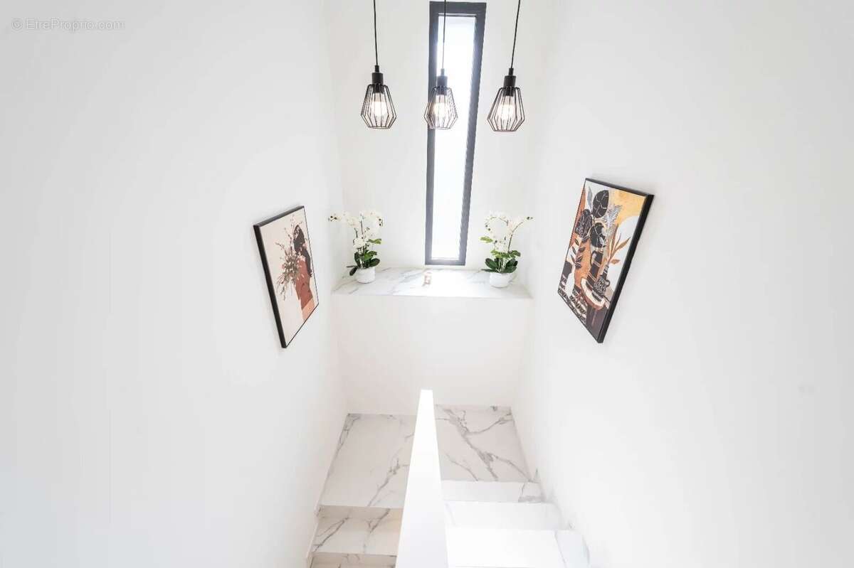 Maison à MOUGINS