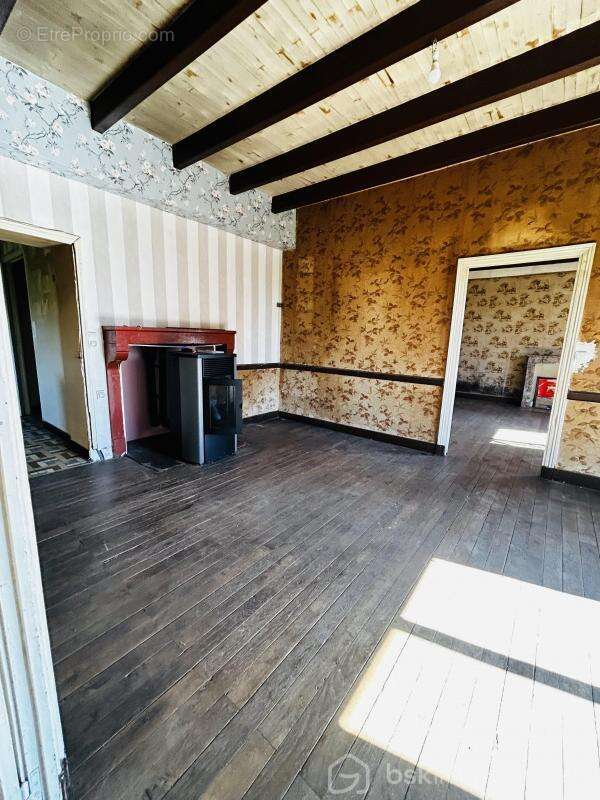 Maison à TAIZE-AIZIE