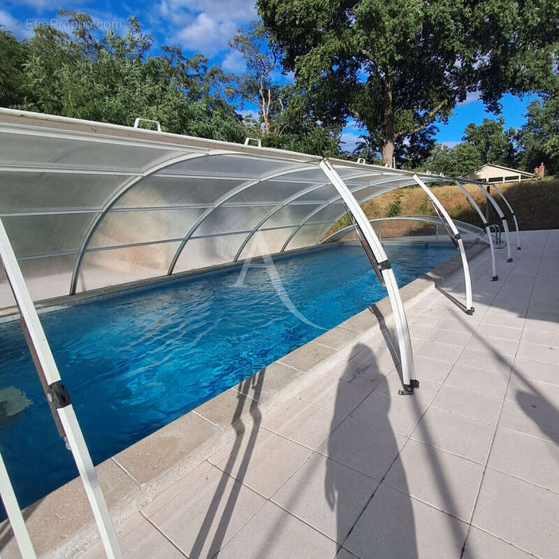 Une propriété d'exception avec parc, piscine et terrain de tennis privé - photo 17
