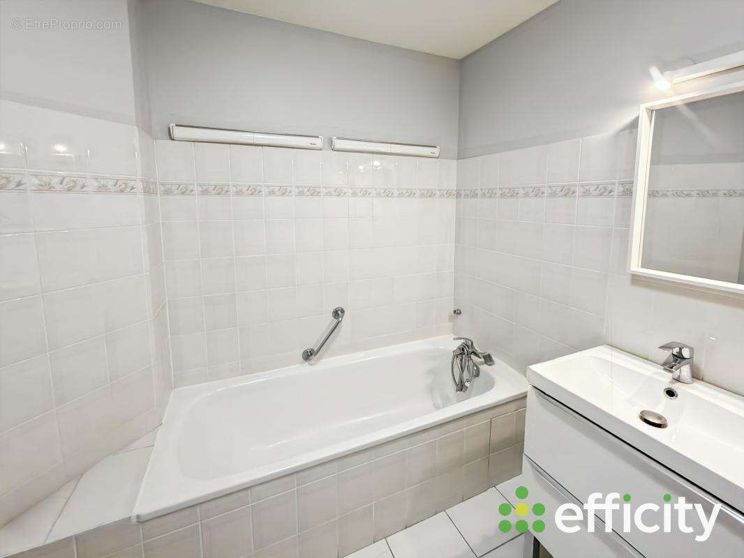 Appartement à VAUGNERAY