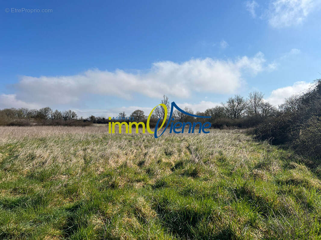 Terrain à VERNON