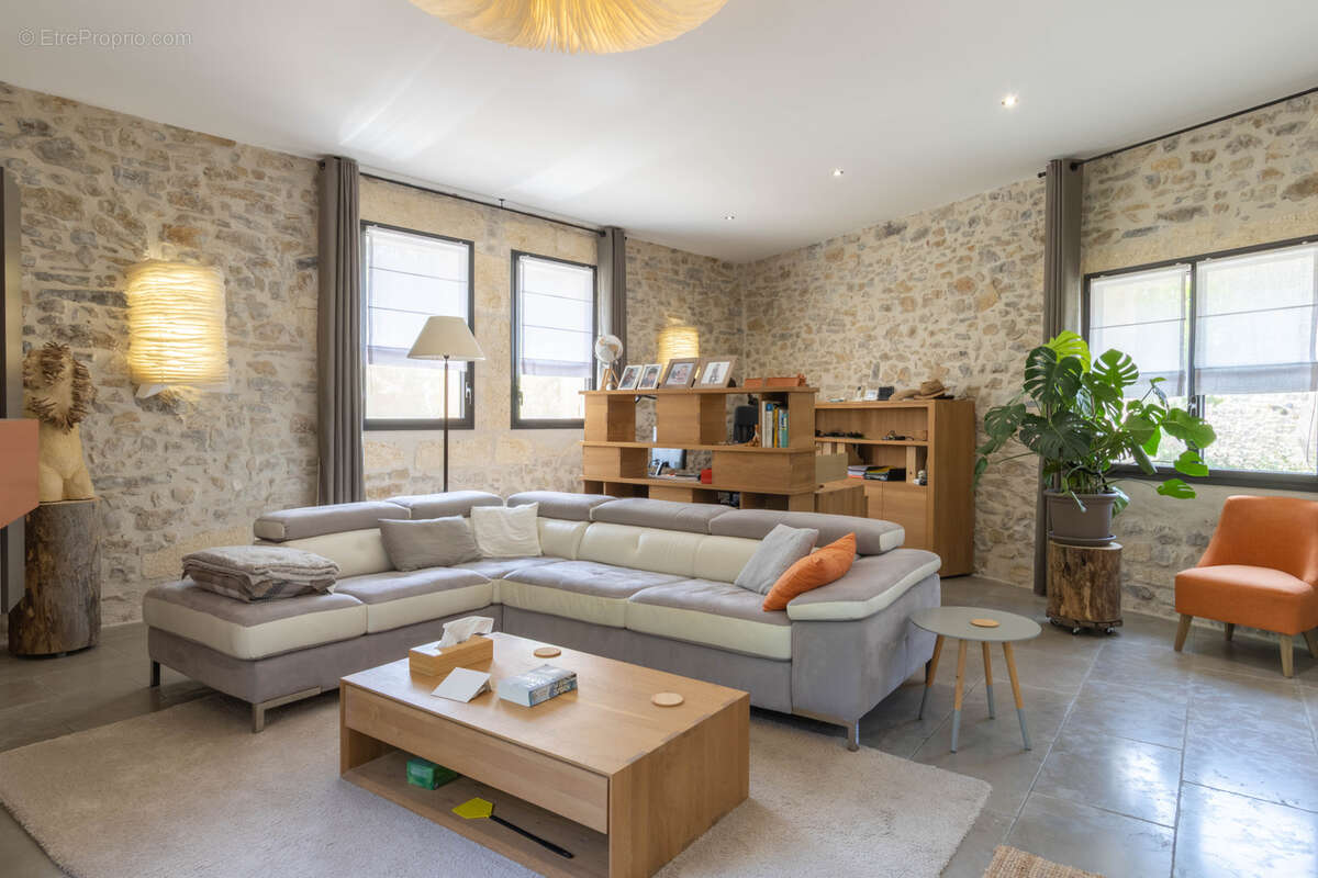 Maison à BUZIGNARGUES