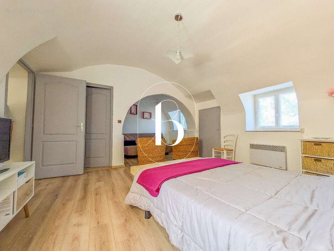 Maison 87 m² à Saint-Ambroix  - photo 7