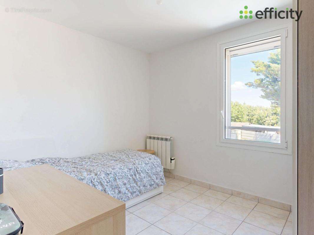 Maison 113 m² à Saint-Fons  - photo 18