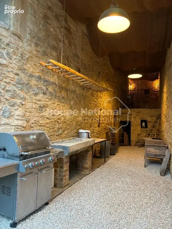 Mas de village avec appartement, piscine et dépendances - photo 16