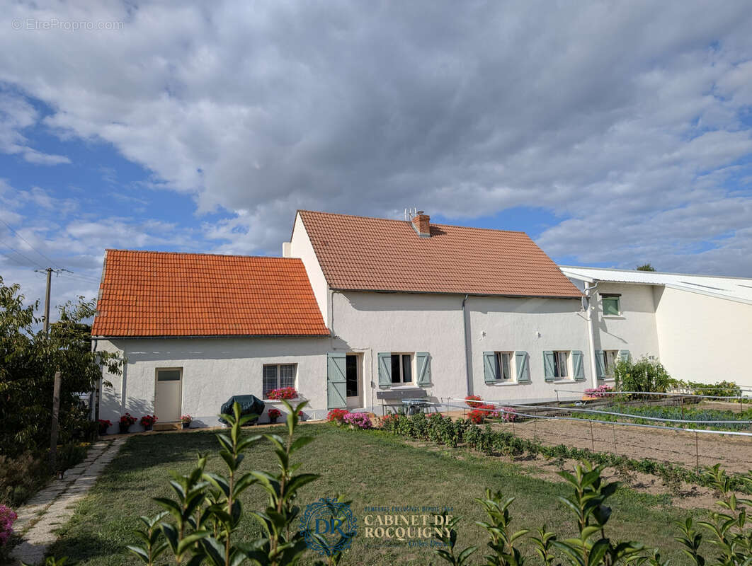 Maison à SANDILLON
