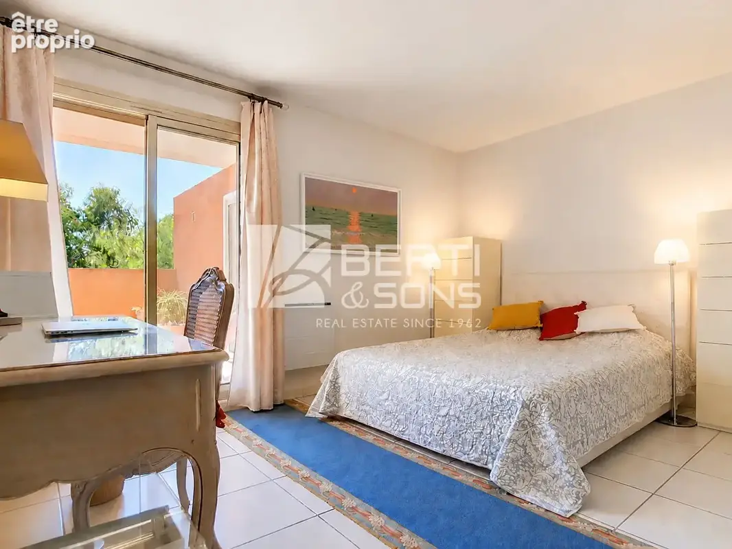 Exclusivite - beau 2/3 pieces en tres bon etat avec grande terrasse domaine securise - photo 9