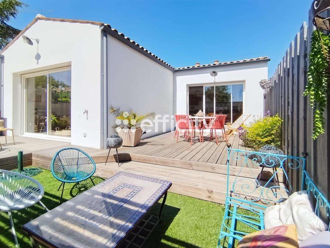 Maison à AIGREFEUILLE-D'AUNIS