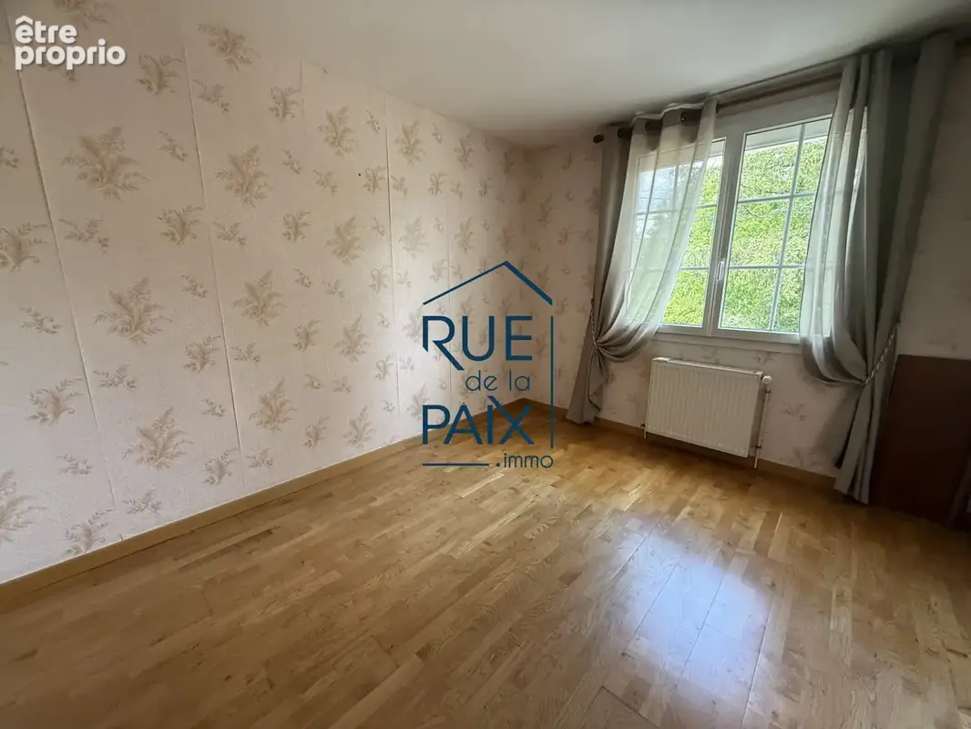 Maison 5 pièces 130 m² à vendre à Chatellerault (86100) - photo 7