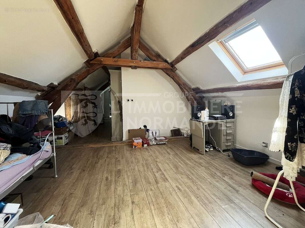 Maison à LA VILLENEUVE-EN-CHEVRIE