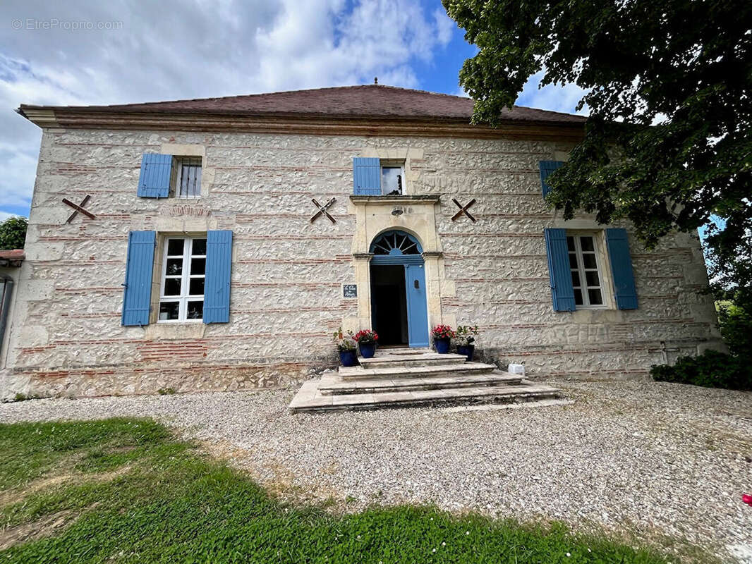 Maison à FONGRAVE