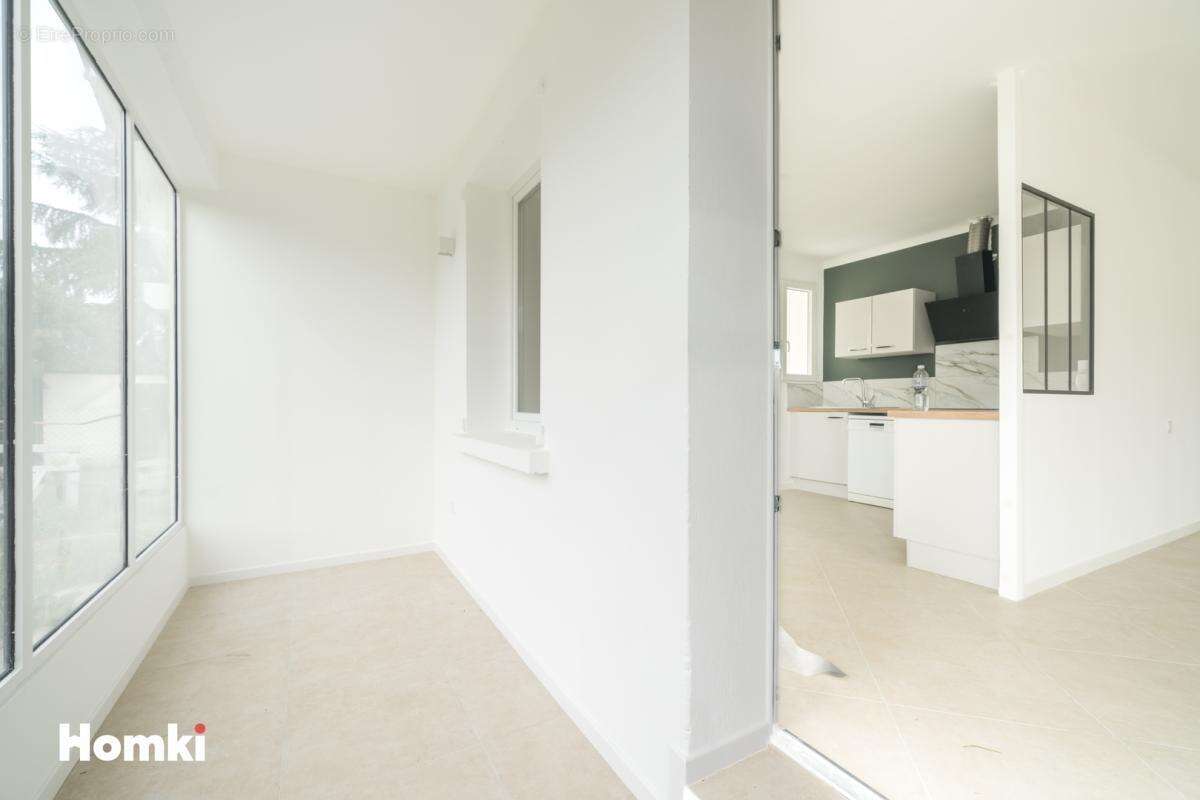 Maison à MONTELIMAR