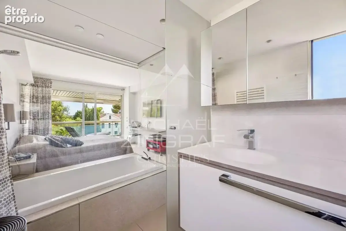 EXCLUSIVITE - Cannes Palm Beach - Splendide appartement deux chambres, aperçu mer - photo 8