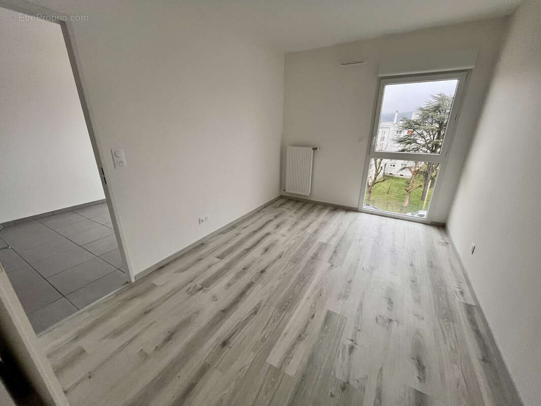 Appartement à CHENOVE