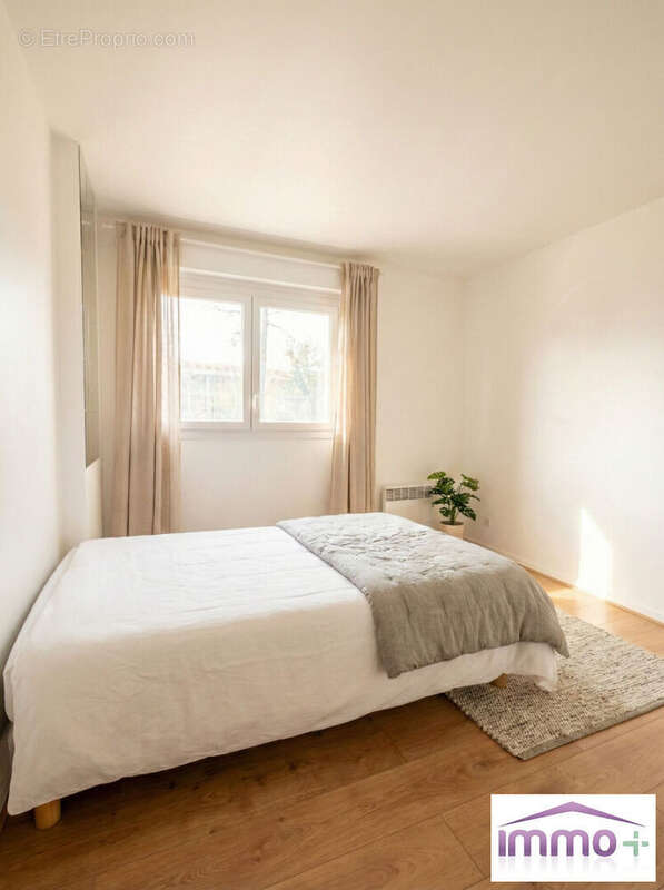 Appartement à PARIS-19E