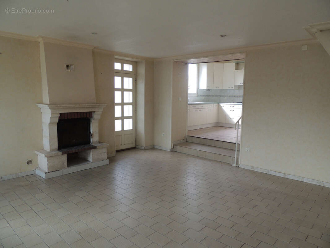 Maison à SAINTE-FLORENCE