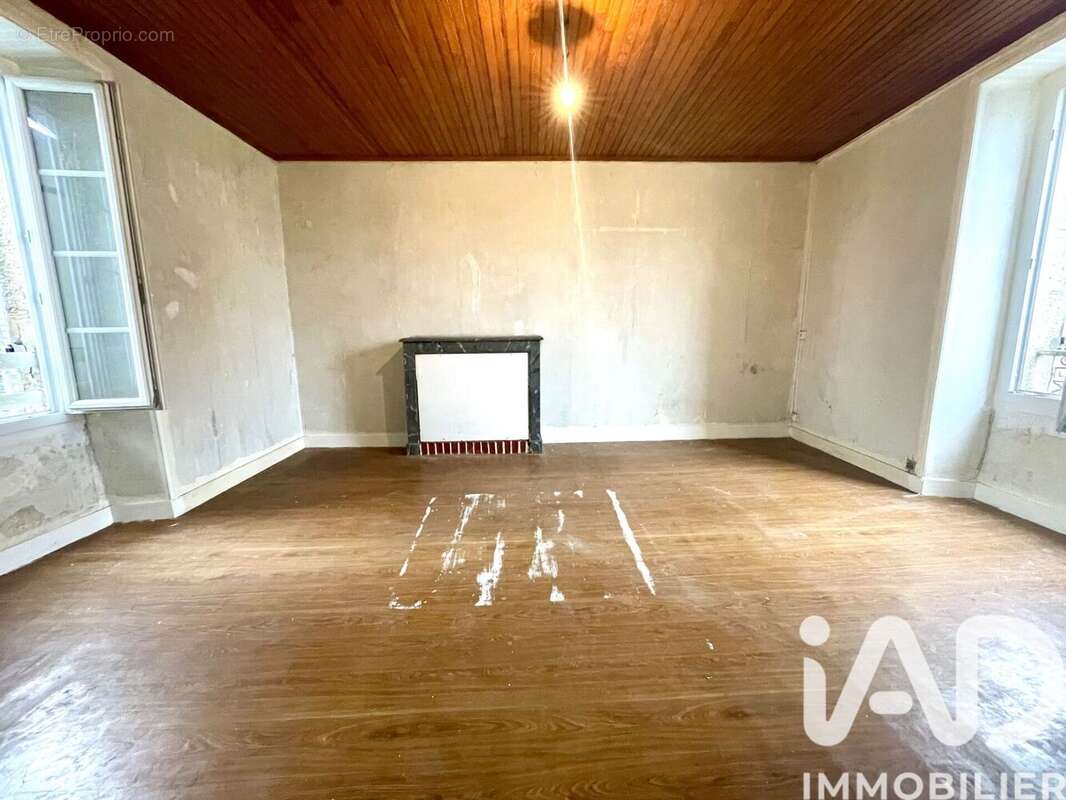 Photo 9 - Maison à LANDEVANT