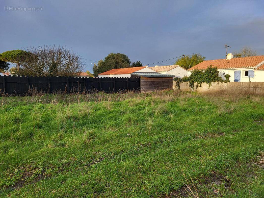 Terrain à BARBATRE
