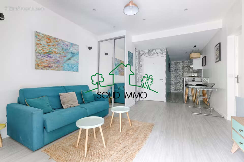 Appartement à PARIS-20E