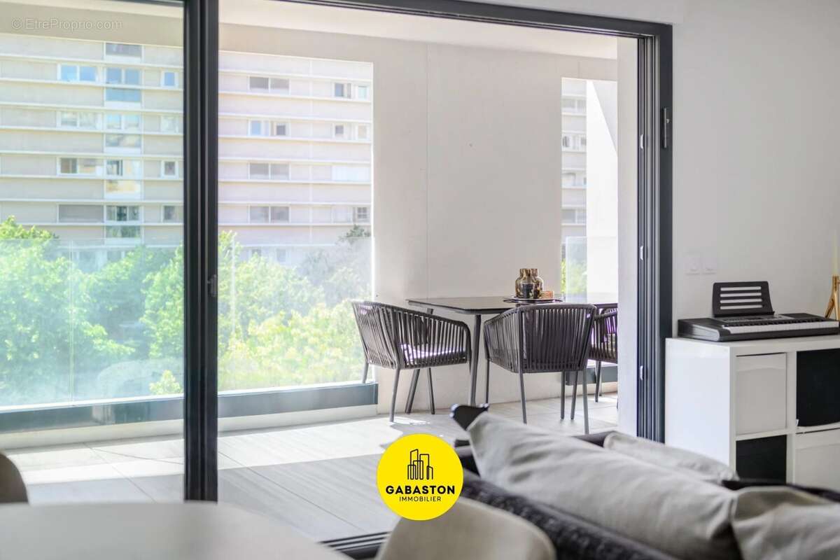 Appartement à MARSEILLE-8E
