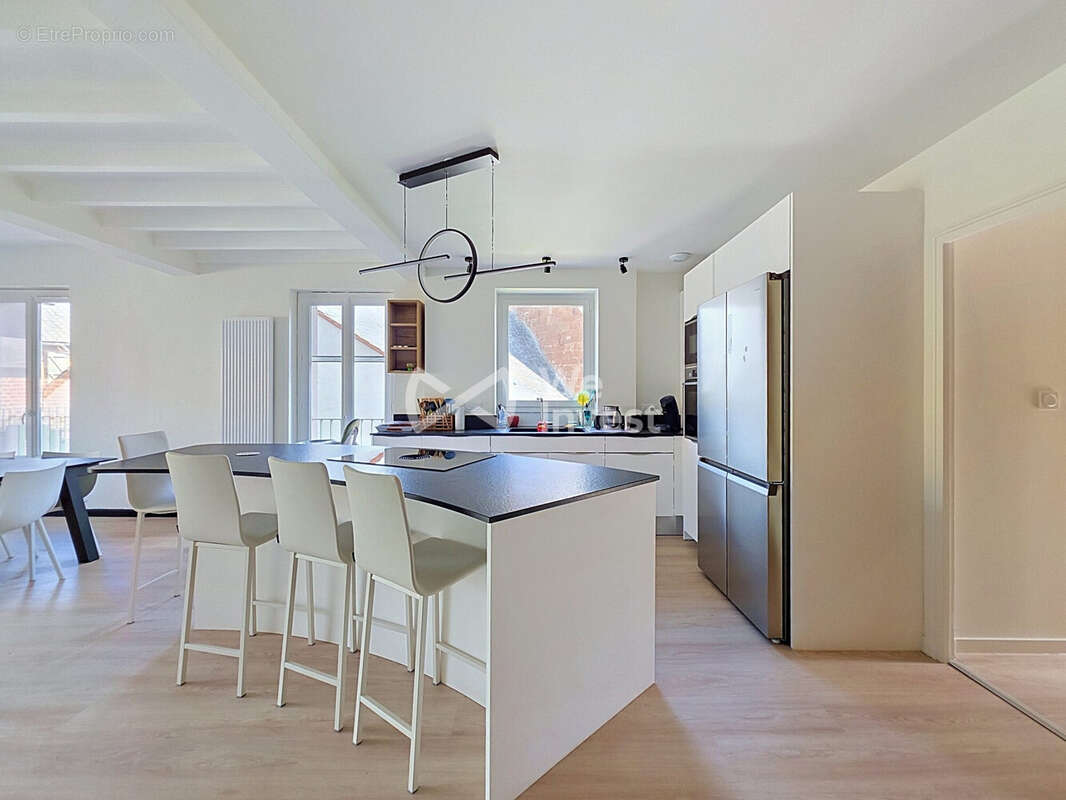 Appartement 205 m² à Marcillac-Vallon  - photo 3