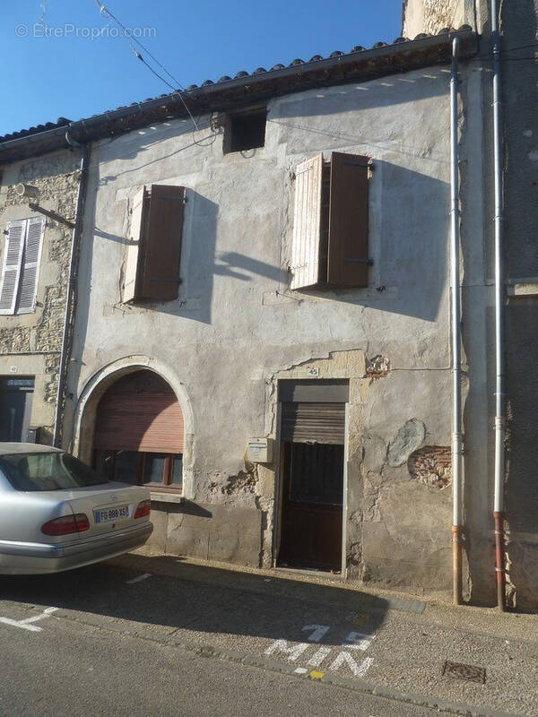 Maison à PUY-L'EVEQUE