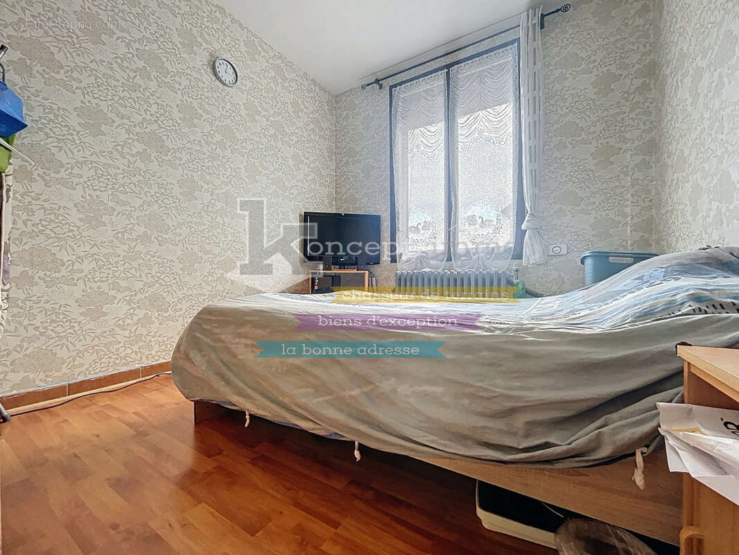 n°6 - Maison à CLERMONT