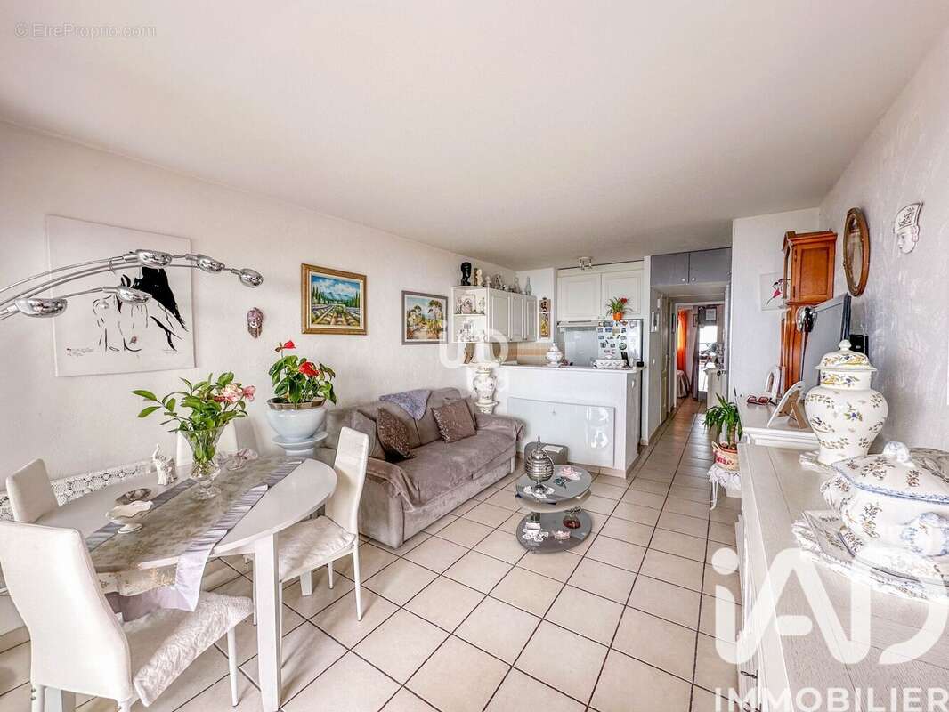 Appartement 35 m² à Frejus  - photo 4